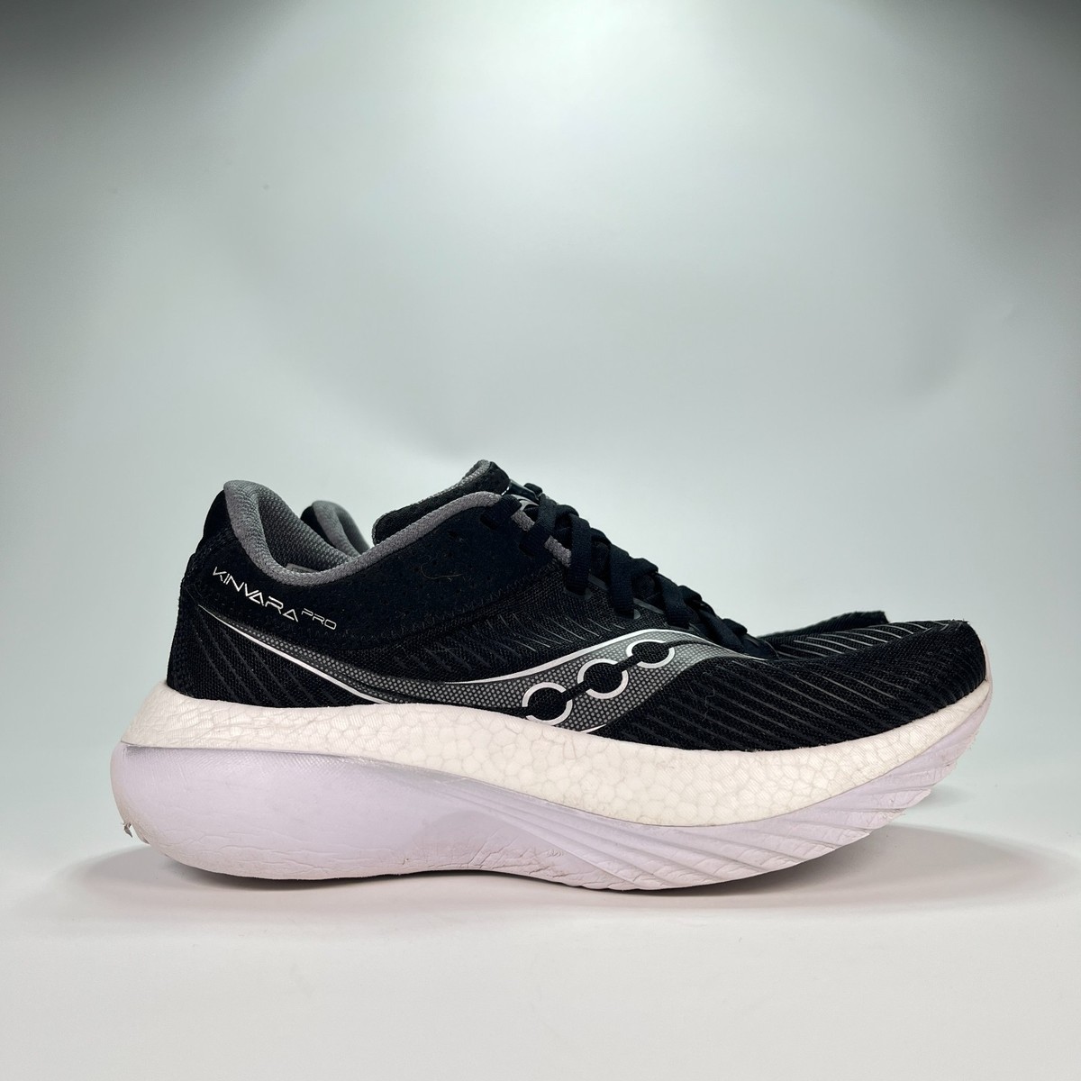 Saucony Kinvara Pro Mens Athletic‎ Running Shoes Black White S10847-10 - Size 10 Cut in half: Saucony Kinvara Pro Review (2025) | RunRepeat main image 2