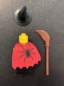 Lego Castle Fright Knights Witch Minifigure w/ cape 6097 6087 6037 cas032