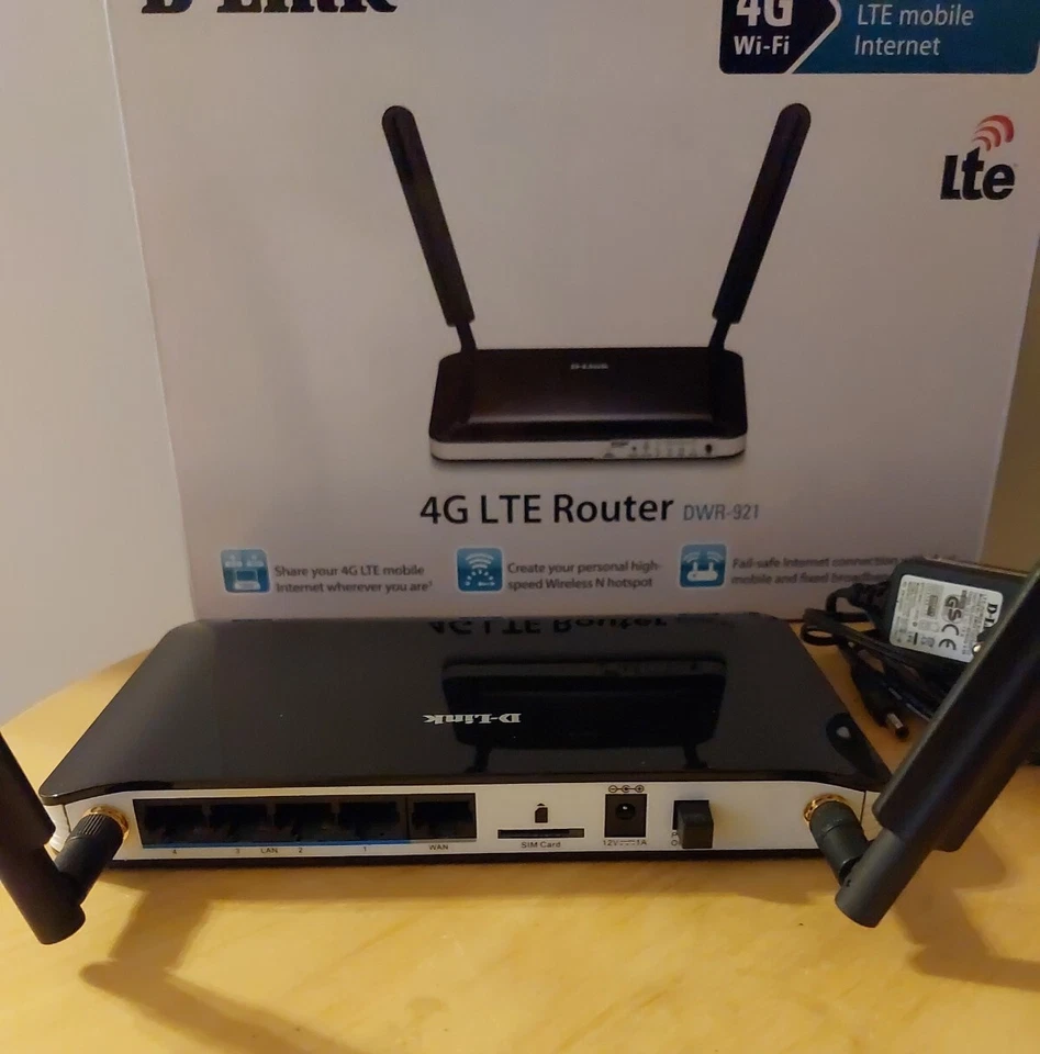 D-Link DWR-921 100 Mbps 4G LTE Router drahtloser Router - Bild 2 von 4