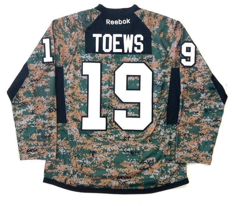 Jonathan toews camo clearance jersey