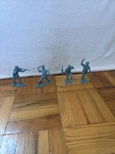 1963 Marx 6  Russian WWII Soldier figures Lot Of 4 Blue Vintage