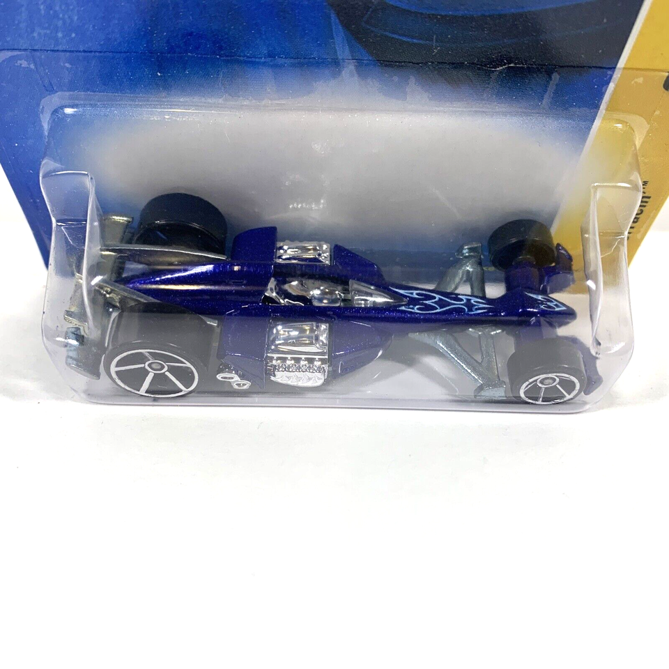 Camion Jouet Hot Wheels 2007 - Dodge Ram 1500 Violet - Modèle 005/180 - Série New Models - Neuf