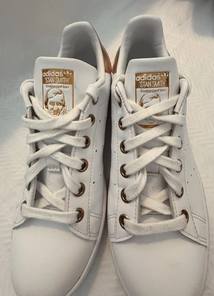 Adidas Stan Smith Mens 5.5/ Women 7 Cloud White  Rose Gold Low Top Sneaker - Image 3 of 4