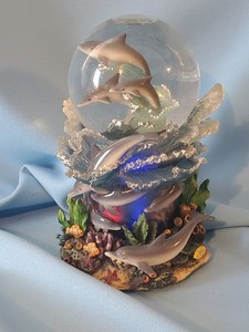 Musical Dolphin Water Globe Snow Globe Glitter Sparkle Classic Treasures W/ Box