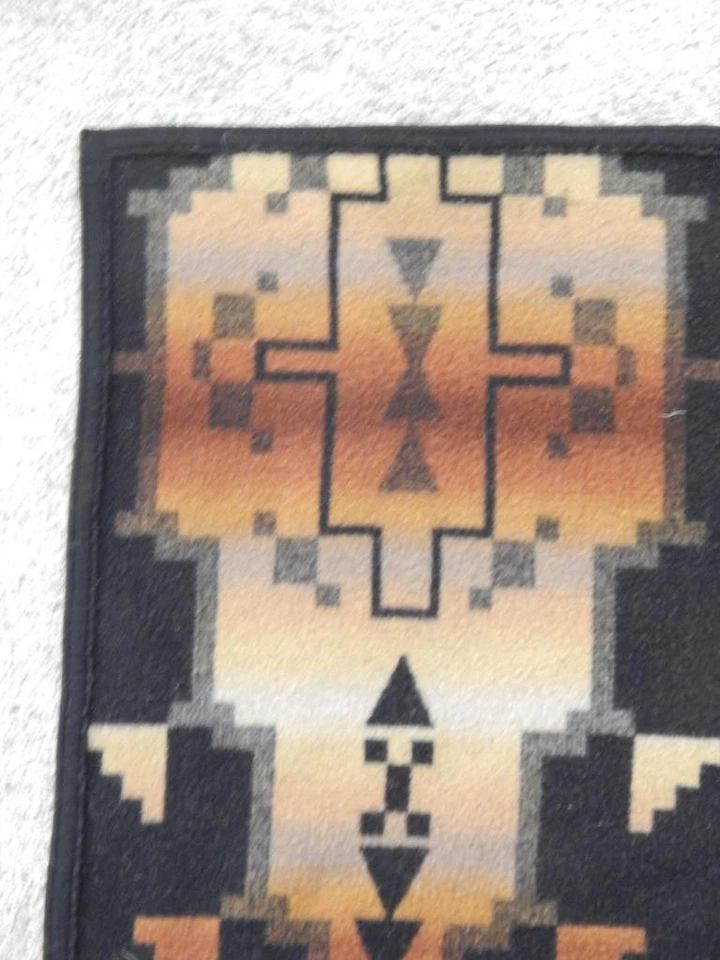 COBERTOR COMERCIAL VINTAGE ESTADO CASTOR PENDLETON RARO PRETO FUNDO INDIANO OCIDENTAL - Imagem 4 de 4