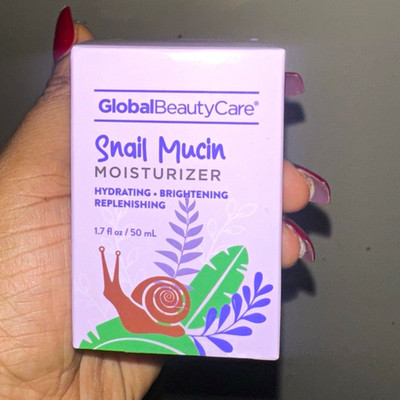 Global Beauty Care Snail Mucin Face Moisturizer Hydrating Brightening 1.7 fl oz