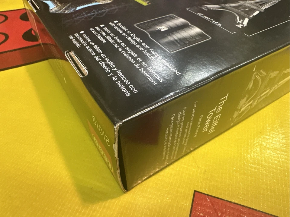 LEGO 21019 Eiffel Tower Architecture - BRAND NEW! SEALED! Free Shipping - Image 4 of 4