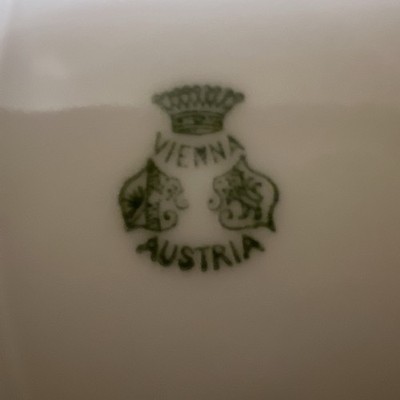 Beehive Mark Porcelain Plates Set Of Four