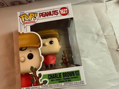 Funko Pop Navidad Peanuts Charlie Brown - Imagen 2 de 12
