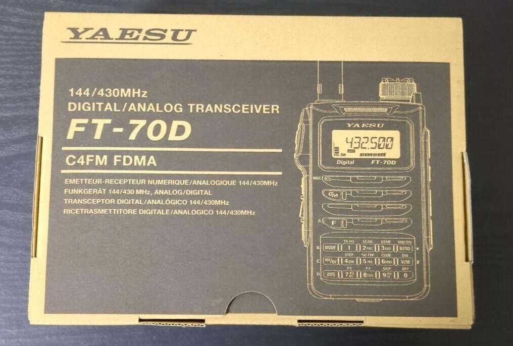 C4FM⁄FM YAESU 144⁄430MHz YAESU C4FM/FM 144/430MHz デュアルバンド