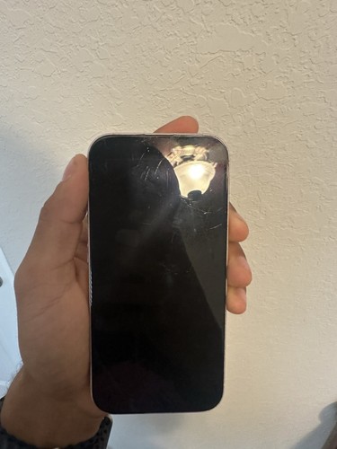 Apple iPhone 15 - Pink - 128gb - Locked T-Mobile - Afbeelding 2 van 14