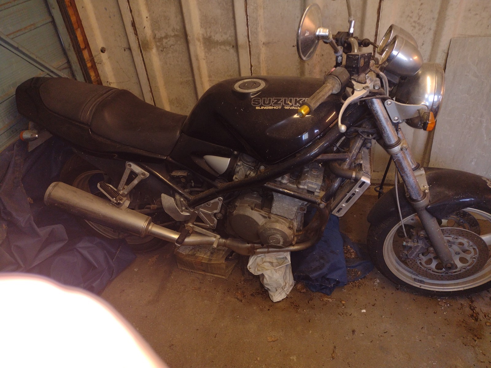 SUZUKI GSX R400 SLINGSHOT SPORTS 3 item image