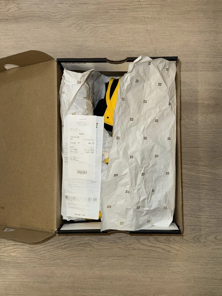 New Love’ Jordan 1 Mid Black/Yellow Varsity Maize Men’s 11 Retro W/ Box Rare OG - Image 4 of 4