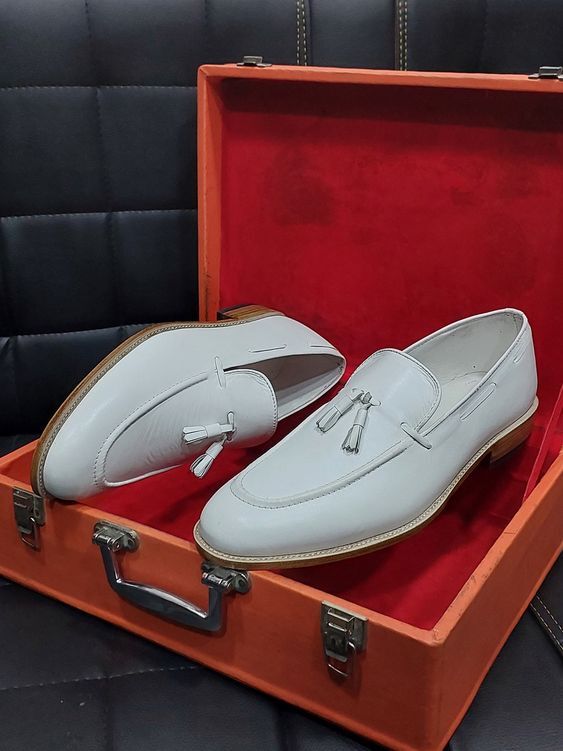handmade men white leather moccasins shoe Premium Handmade Leather Moccasins Formal White Loafer main image 4