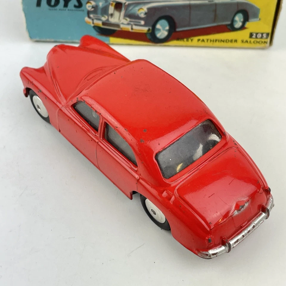 Vintage Boxed Corgi Toys No. 205 Riley Pathfinder Saloon Red Box A/F - Image 3 of 4
