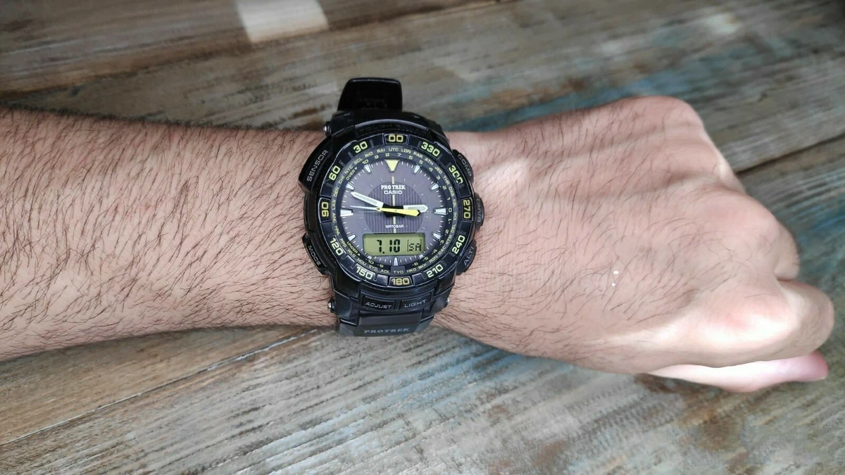Casio PROTREK PRG-550. Solar power. Compass, Barometer