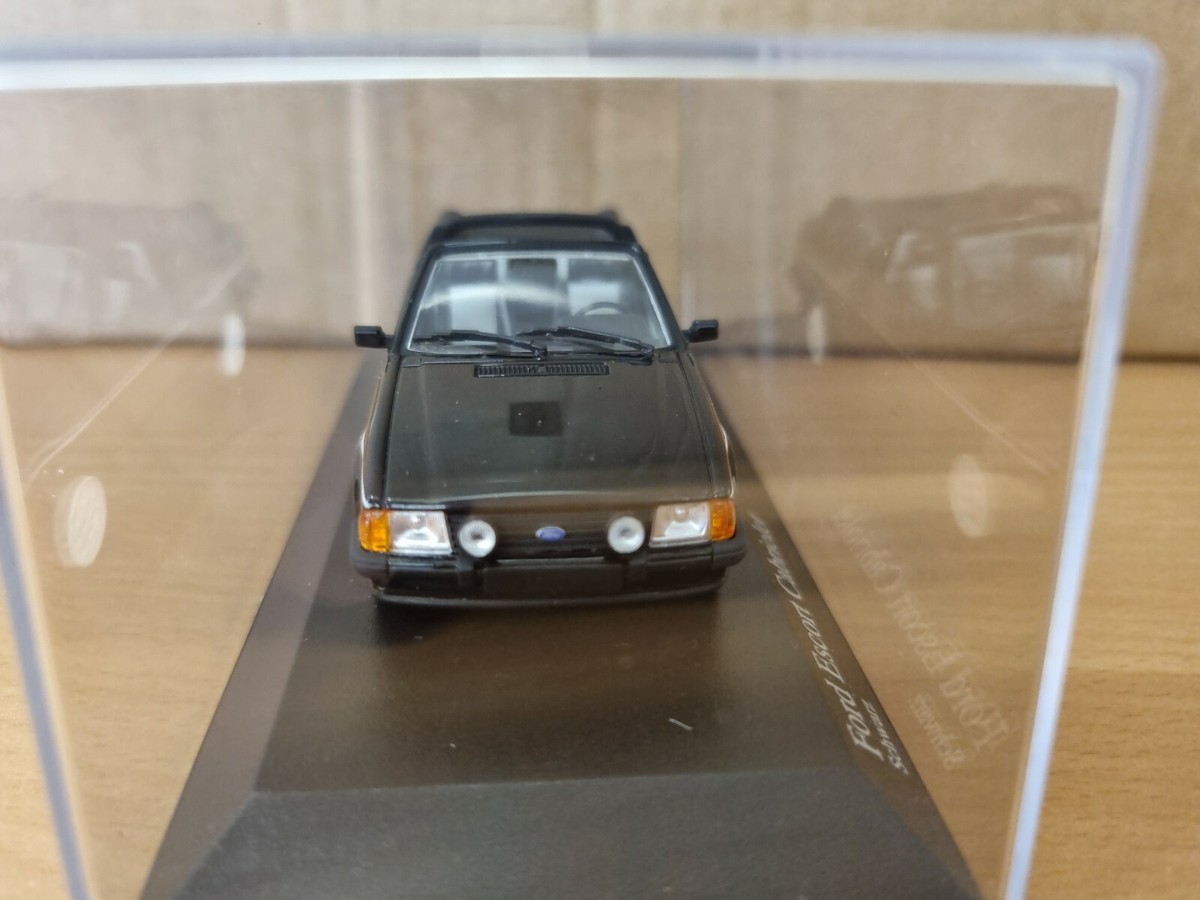 El Kekomóvil: Ford Escort MK III XR3i & 1.6i Cabriolet de Minichamps