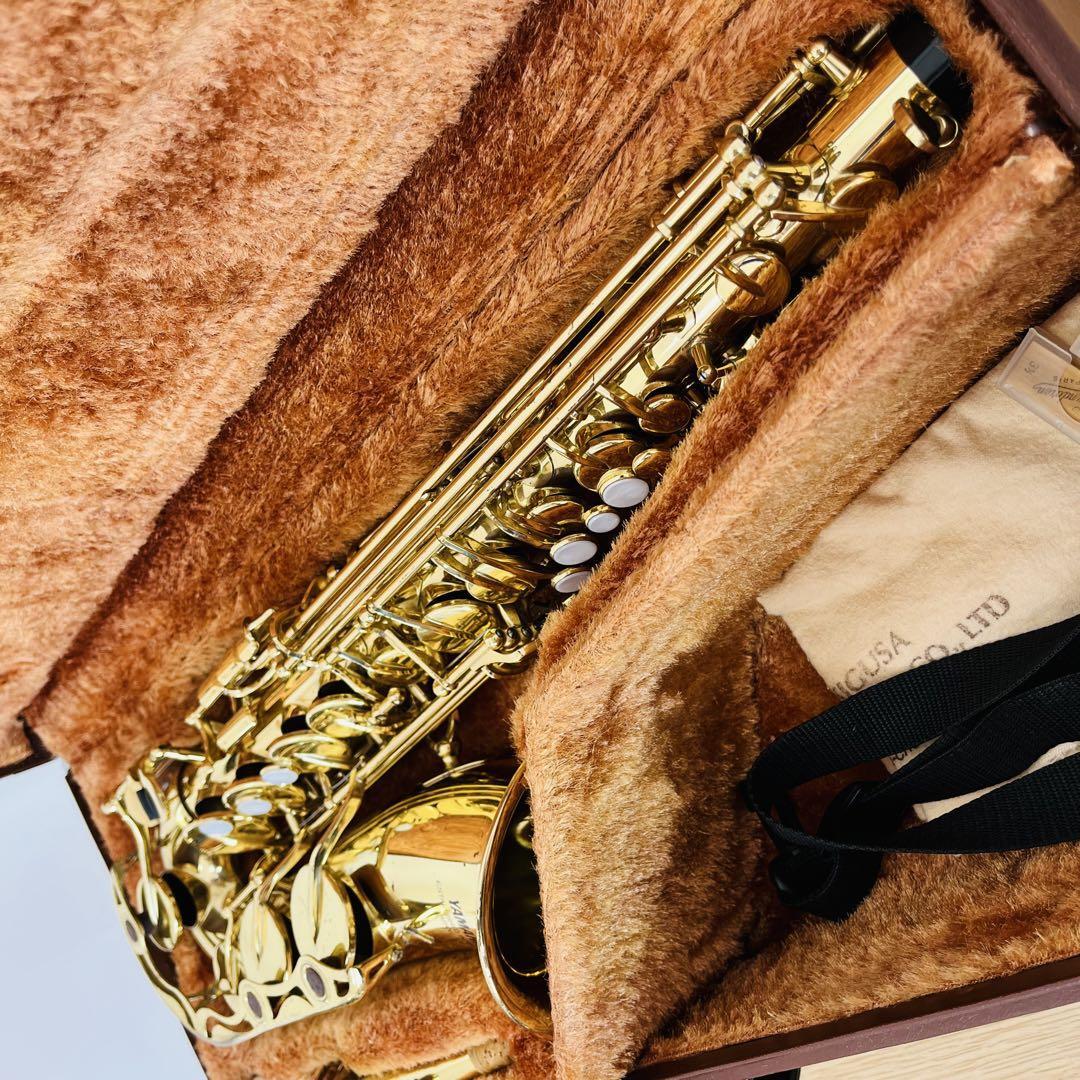 YAMAHA YAS-32 Alto Saxophone Sax YAS32 gold made in Japan YAMAHA YAS-32 Alto Saxophone Sax YAS32 gold made in Japan