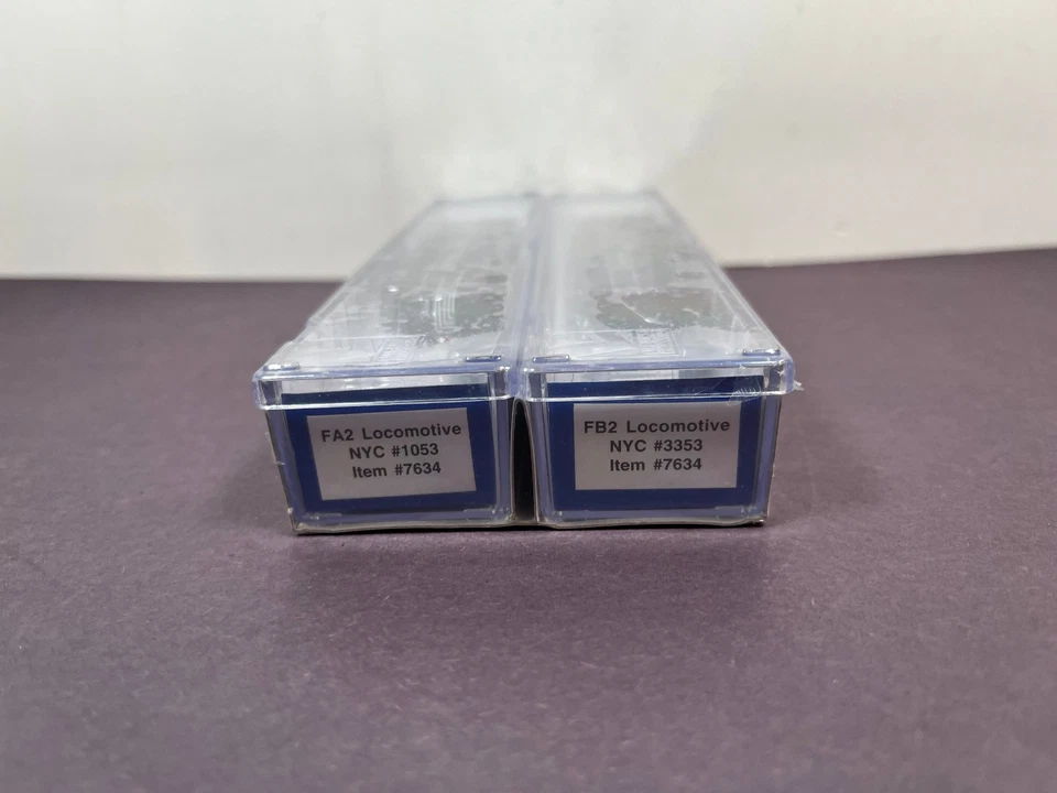 Life Like Trains N Scale 7634 Diesel Locomotive Set FA2 FB2 NYC 1053 3353 - Image 3 of 4