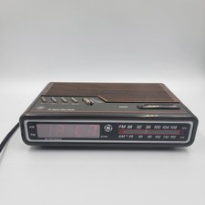 GE Digital Clock Radio Vtg General Electric 7-4612A AM/FM Snooze Woodgrain Test