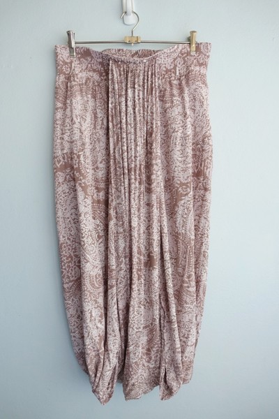 Lisa Brown Harem Pants size Large 14 Paisley Elastic Waist Draped Boho Flowy