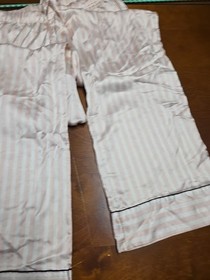victoria secret pajama set Small