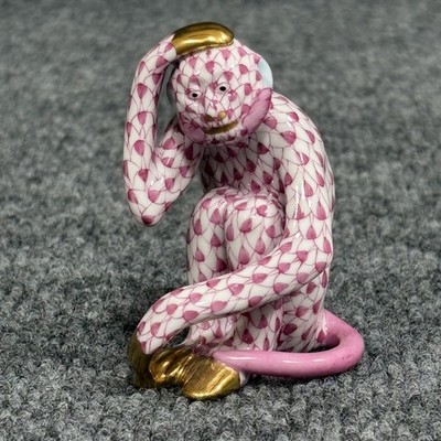 Herend Hungary Pink Fishnet Monkey Figurine 15385-0-00 VHP Handpainted Gold