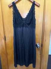 Shadowline Lingerie Nightgown Black Lace Slip dress Womens Sz 42 Scalloped