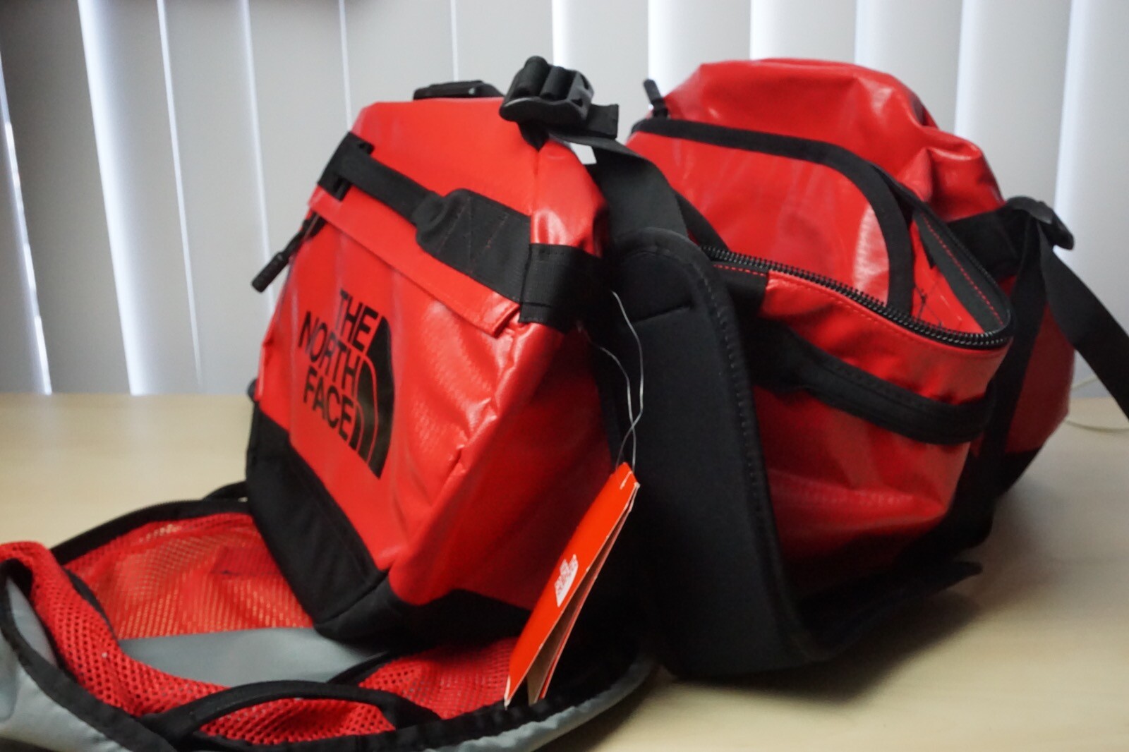The North Face Base Camp Water 