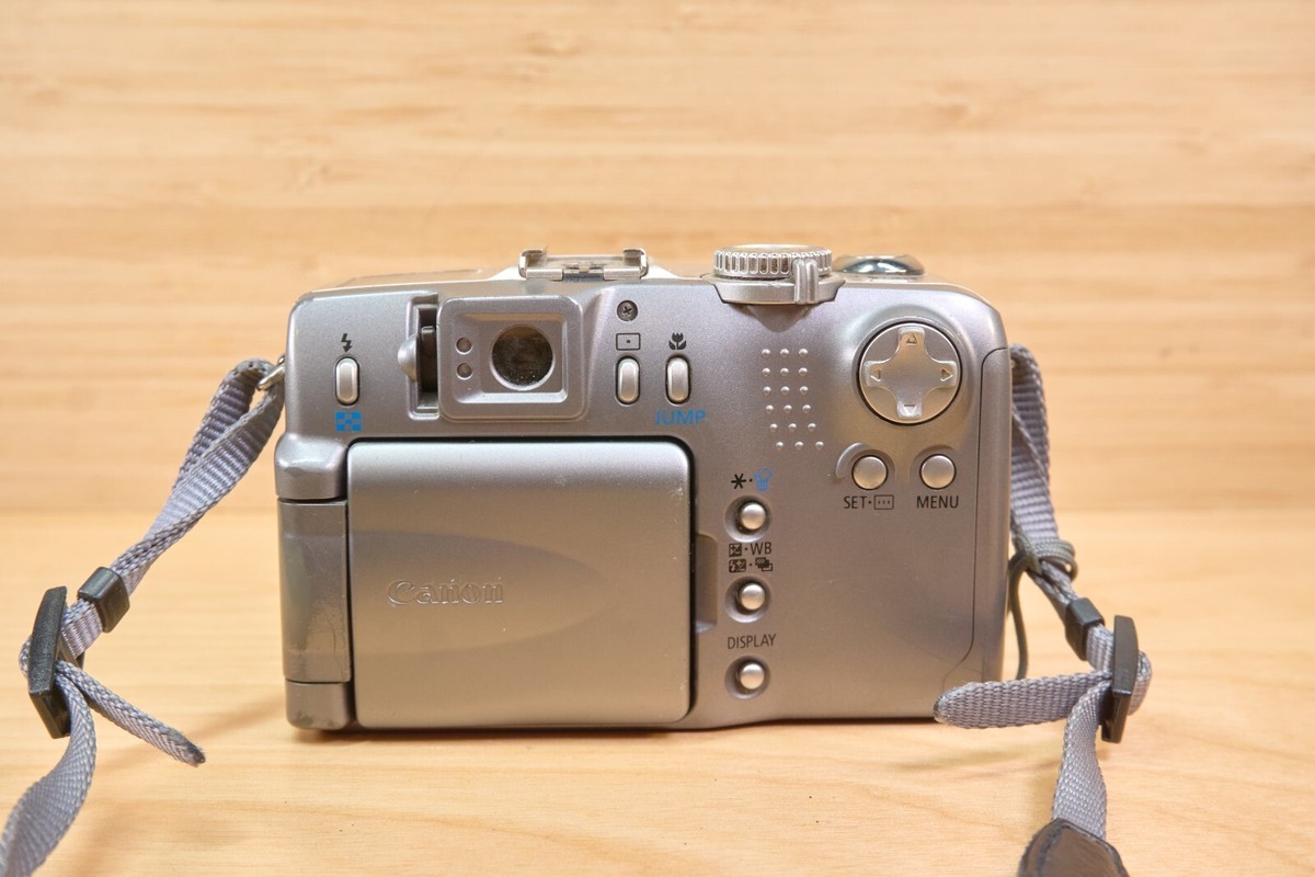 Canon PowerShot G2 4MP Digital Camera, w/ 3X Optical Zoom, Made in