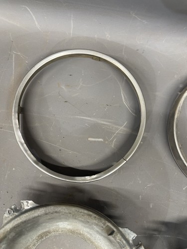 1968-1972 Impala Chevelle GTO Cutlass 442 Headlight Buckets Trim Rings Starfire - Picture 9 of 18