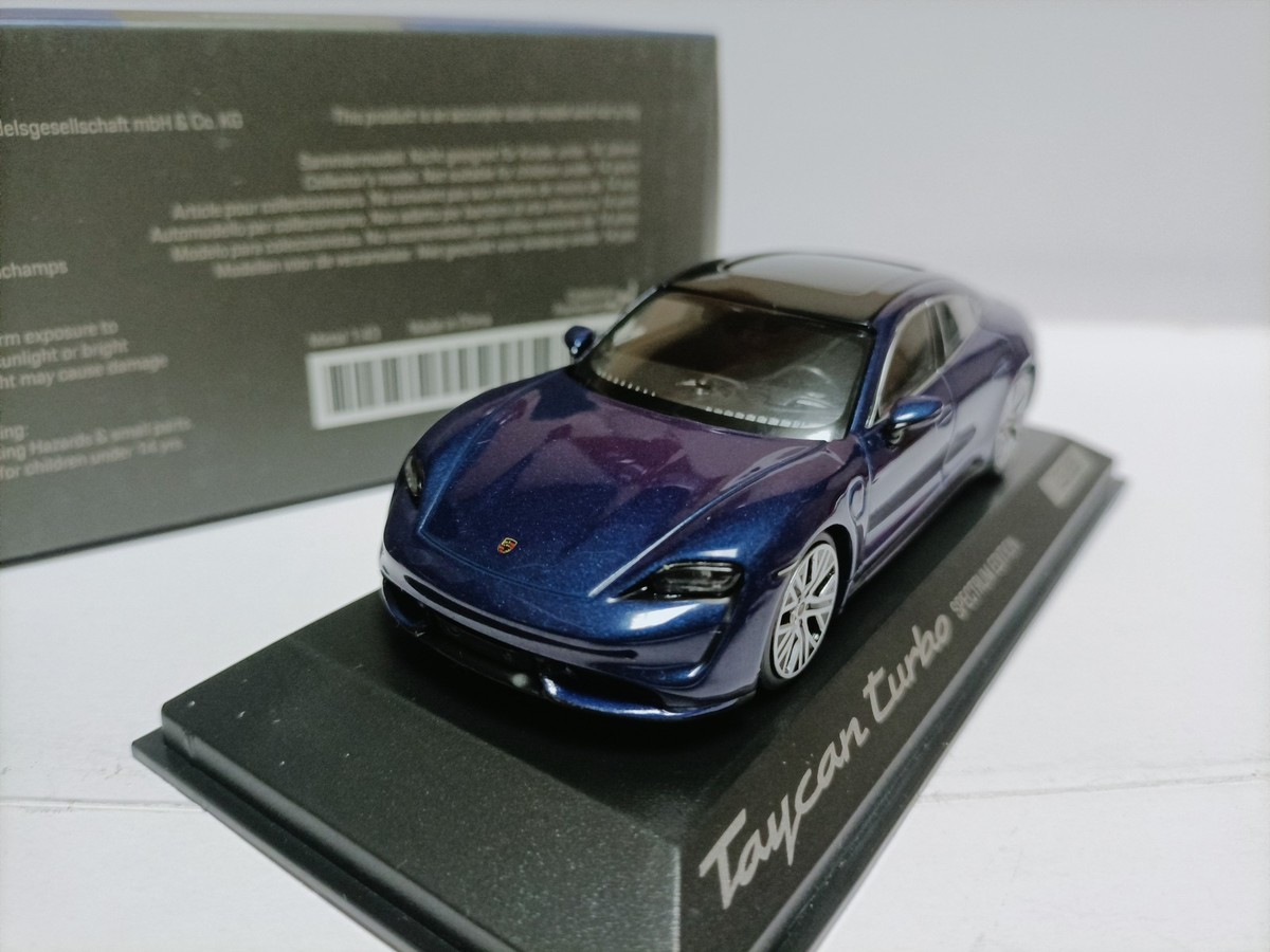 Minichamps 1:43 Porsche Sports Car Model Porsche Taycan Turbo 2020