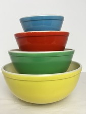 Vintage Pyrex Primary Colors Nesting Bowls Set Of 4 Red Yellow Green Blue