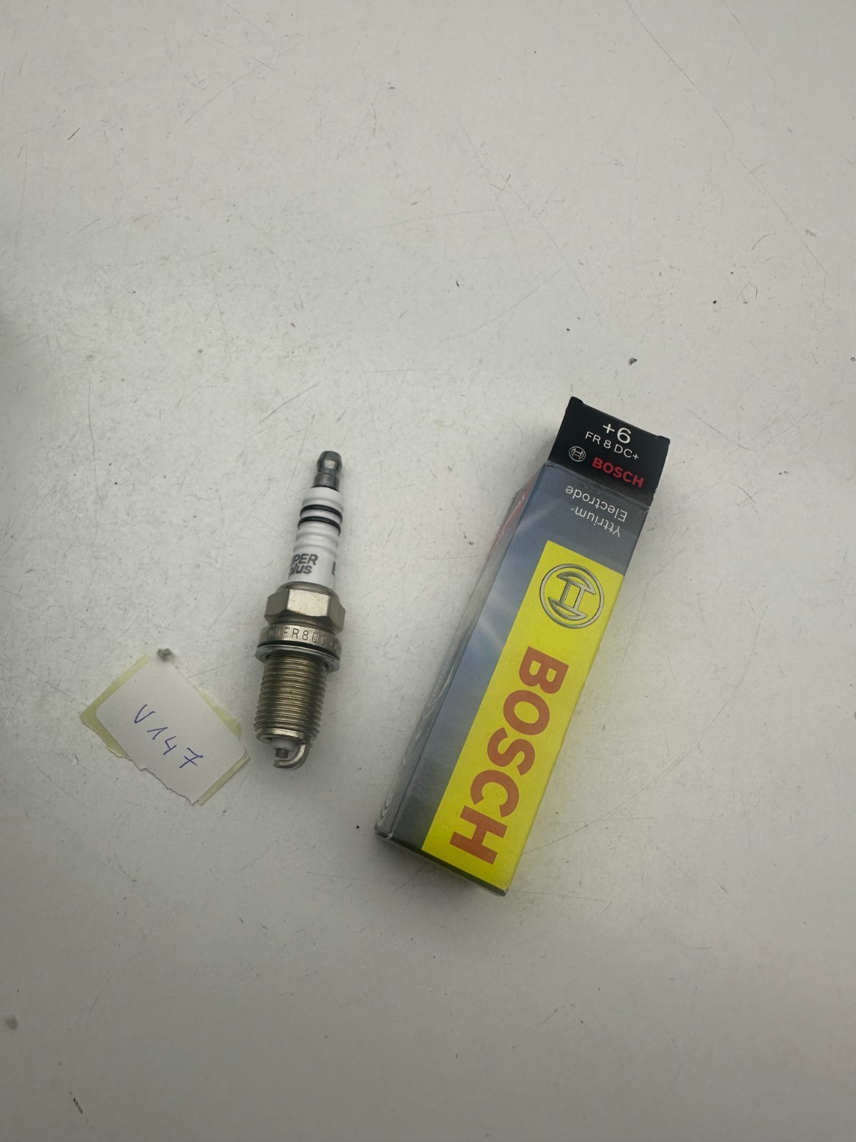 4X Spark plug BOSCH FR8DC AUDI CHRYSLER DODGE FIAT LANCIA MAZDA SAAB NISSAN KIA