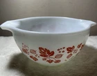 Vintage Pyrex 441 Gooseberry Mixing Bowl White Pink Milk Glass 1 1/2pt