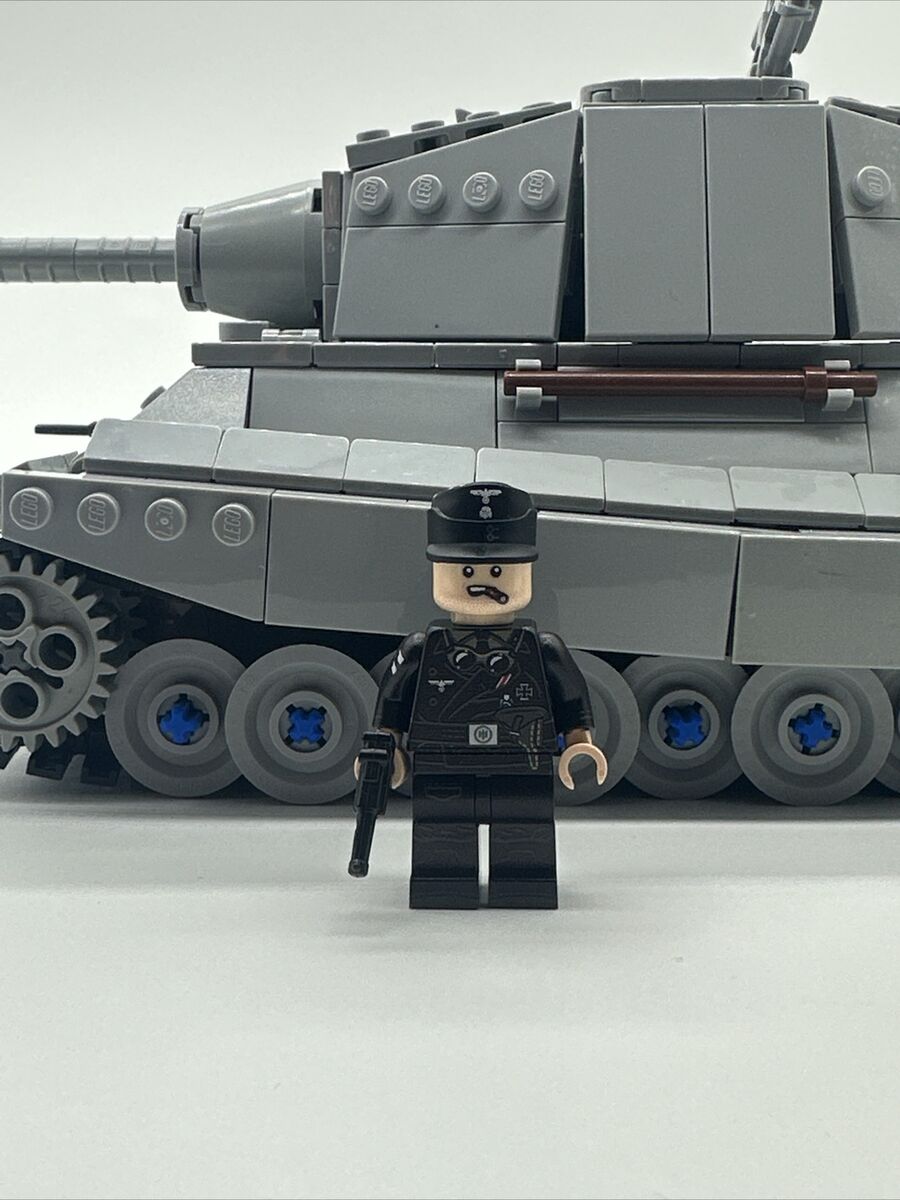Lego WW2 Brickmania - Tiger 2 - King Panzer - German Tank Lego WW2 Brickmania - Tiger 2 - King Panzer - German Tank