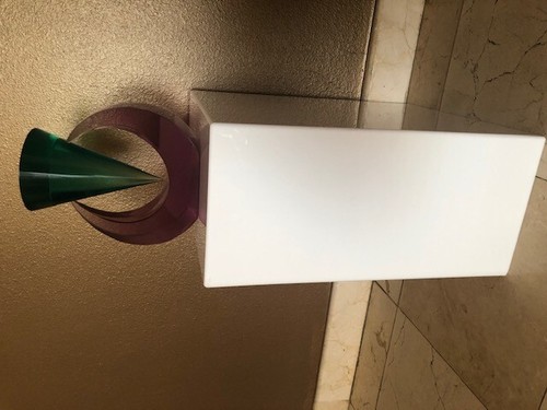 Displays2buy Acryl Kunst weiß 16 B x 9 T x 16 H Skulptur Ständer Podest Display - Bild 2 von 2