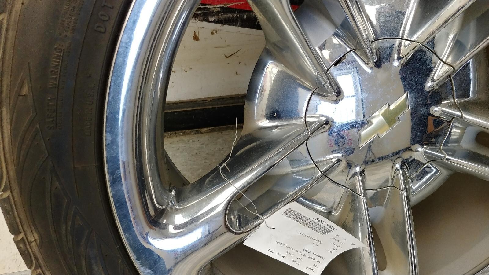 Gouges On Wheels Tires GOUGE 03-06 Chevrolet SSR OEM 20x10 6x127 5 Spoke REAR Chrome Wheel ...