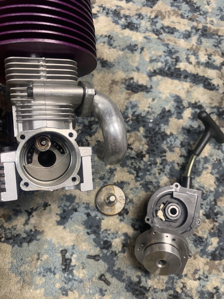 moteur truckzilla hot bodies 46 7.4cc 4.8cv vendu complet