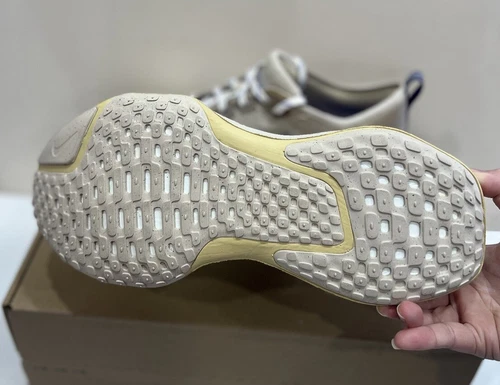 Nike ZoomX Invincible Run FK 3 Light Bone Brown Mens Size US 9.5 Running Shoes✅ - Picture 9 of 14