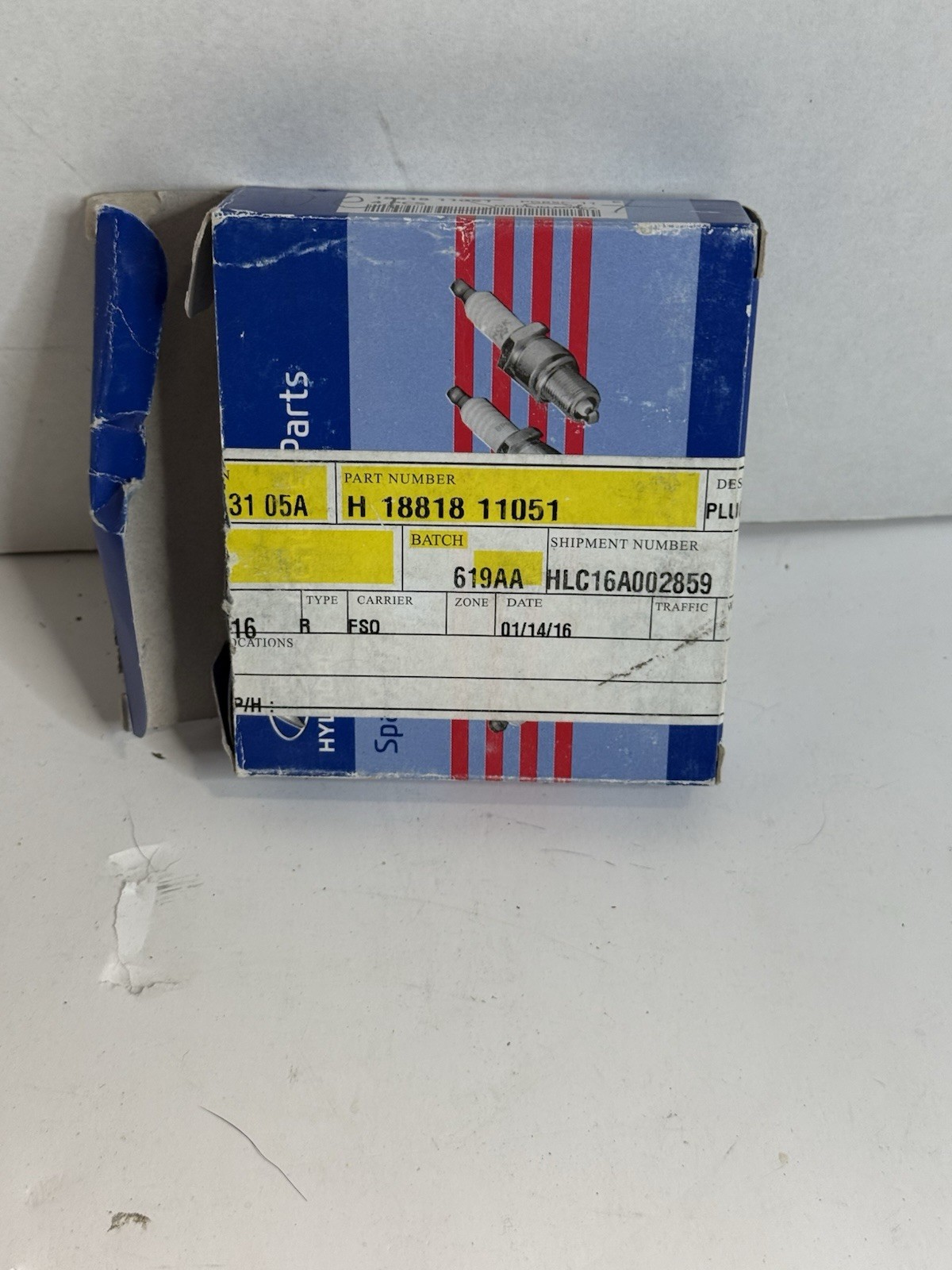 Oem Genuine Spark Plug Hyundai Kia  18818-11051 01-06 Optima 01-04 Santa Fe