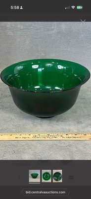 Dalzell Viking Glass Green Pebble Vegetable Bowl 8 1/2'' Handmade USA