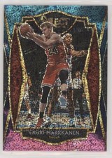 2020-21 Panini Select Premier Level Cosmic Prizm Lauri Markkanen #162 0x6p