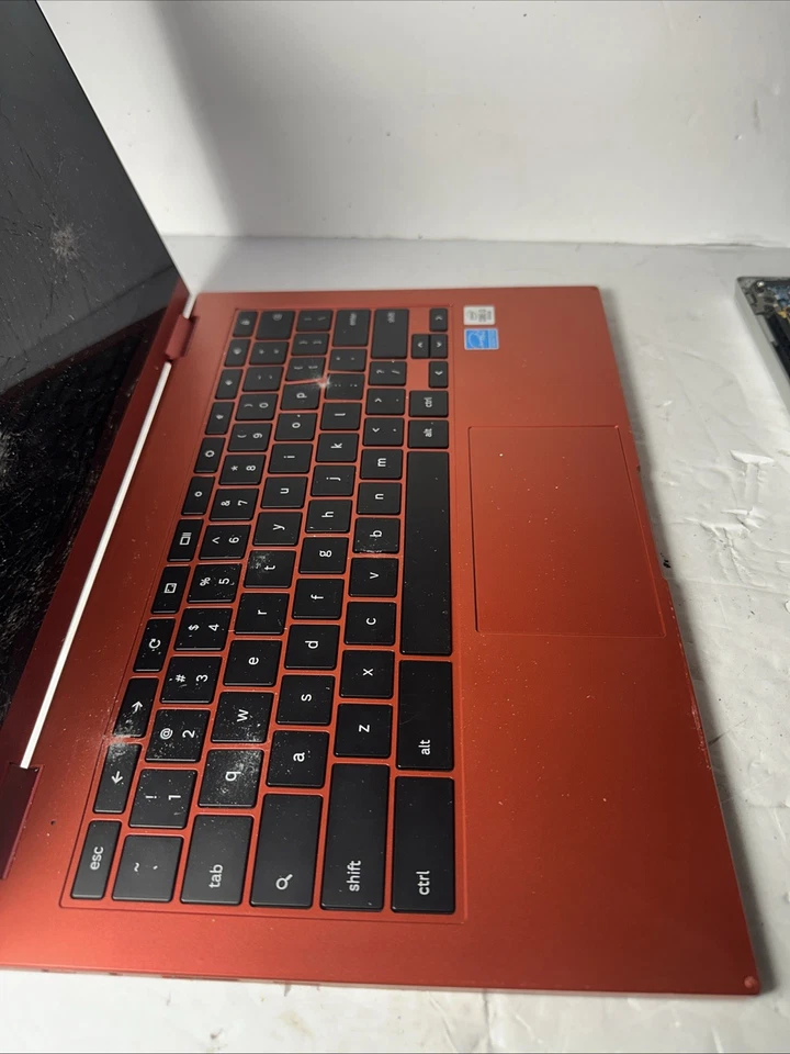 Samsung Galaxy Chromebook 2 - FOR PARTS - Image 4 of 4