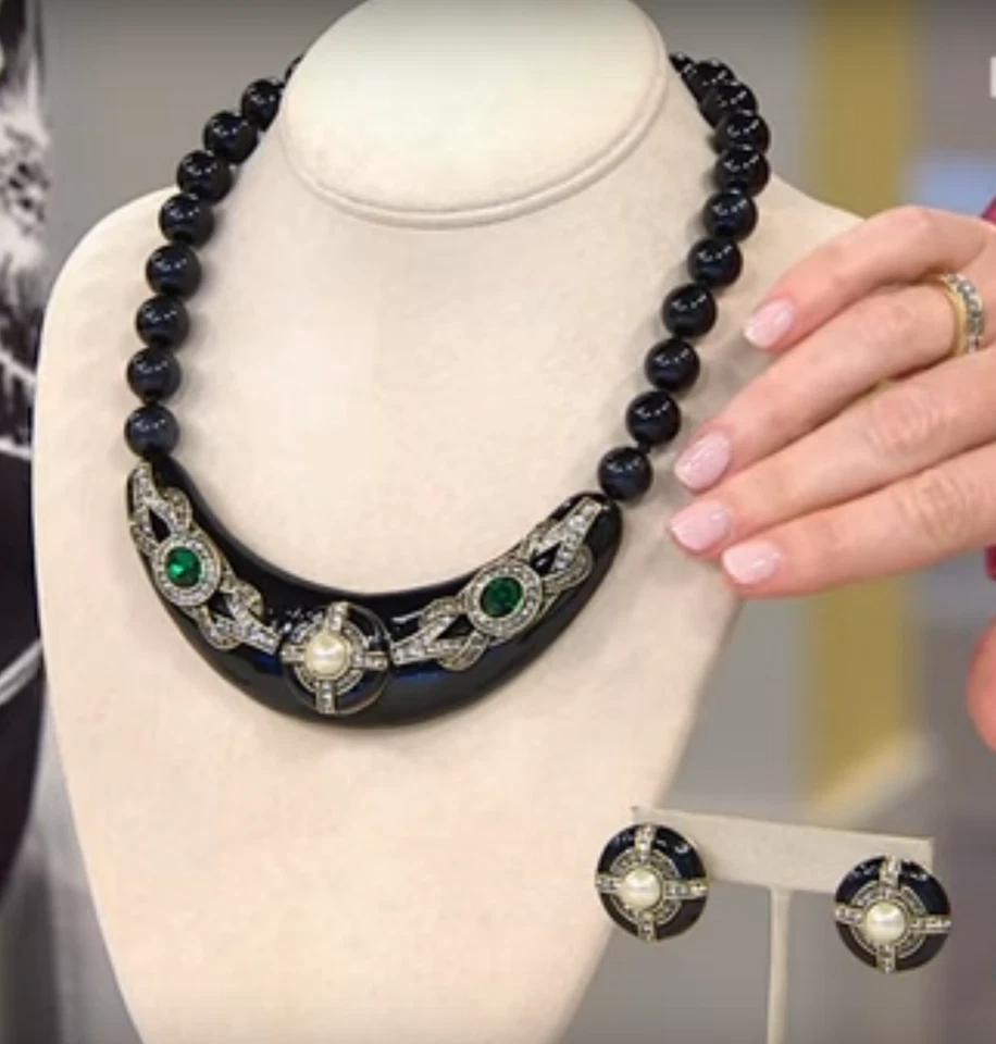 NUEVO EN CAJA $310 Heidi Daus "Casual Chic" Negro Esmalte Conjunto de Pendientes Esmeralda Foto 2 de 4