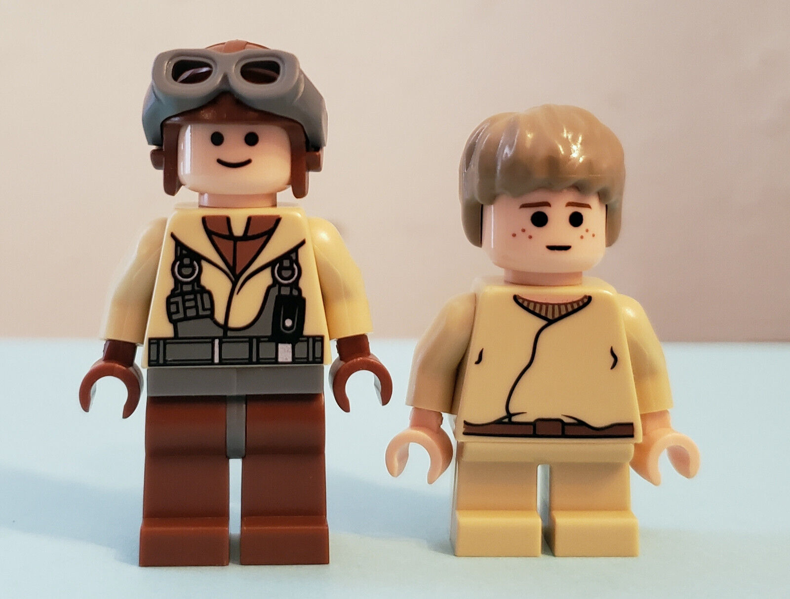 2 New Lego Star Wars Minifigures Anakin Skywalker + Naboo Fighter Pilot  7660
