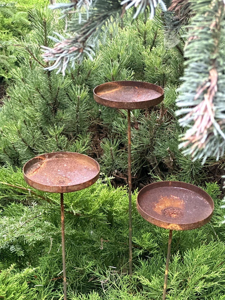 Metal rain catchers, Bee Cups outdoor garden decor, Small Garden Chalice - Image 2 of 4