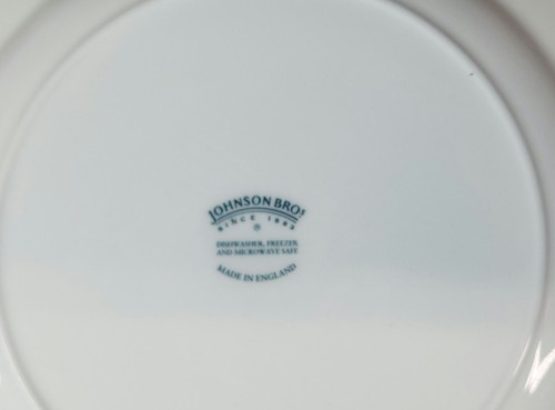 (4) Johnson Bros England Pink Rose Chintz Square Salad Plates, EUC, 7.5" W - Picture 4 of 6