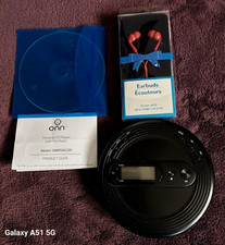 Onn Personal CD Player with FM Radio Model:ONB15AV201 New Headphone Included
