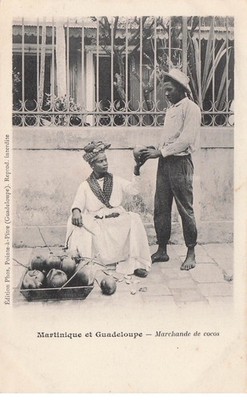 MARTINIQUE ET GUADELOUPE (Edit Phos) Kokosnusshändler